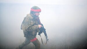 Герасимов: ВС РФ ведут наступление практически на всех направлениях СВО