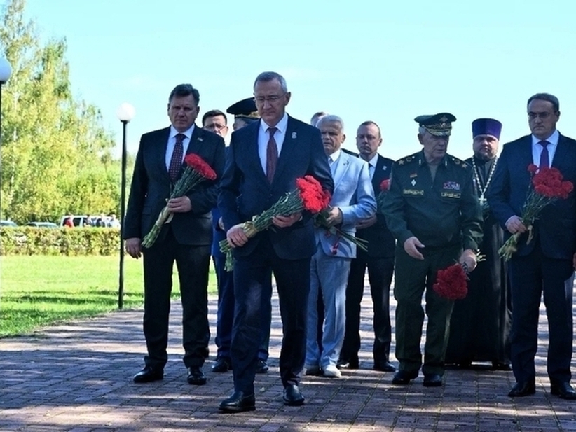 Калужская область отдала дань героям в Куйбышевском округе